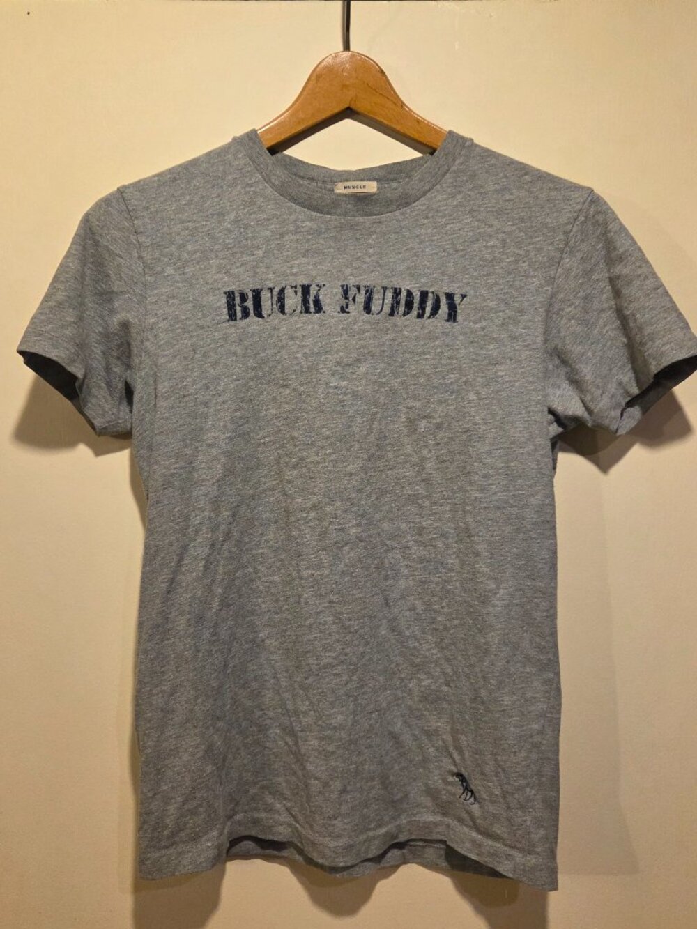 Abercrombie & Fitch Men's Buck Fuddy T-shirt Small